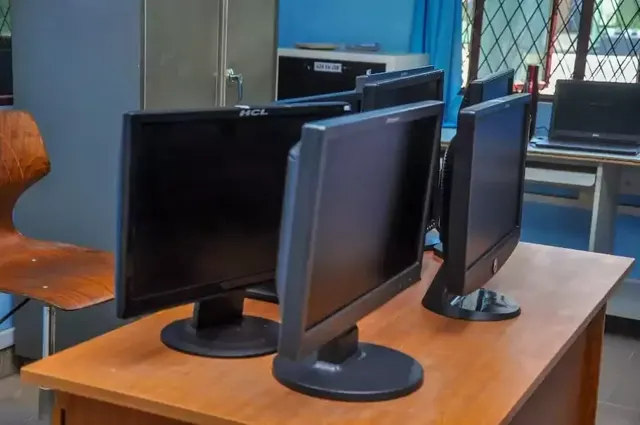 Donation of 10 computers to the College - 2024 – photo 15