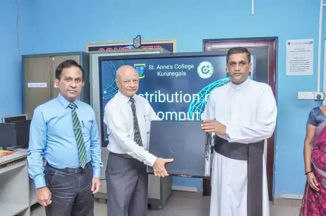 Donation of 10 computers to the College - 2024 – photo 13
