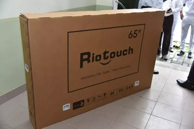 SmartBoard Donation By Colombo Union - 2024 – photo 7